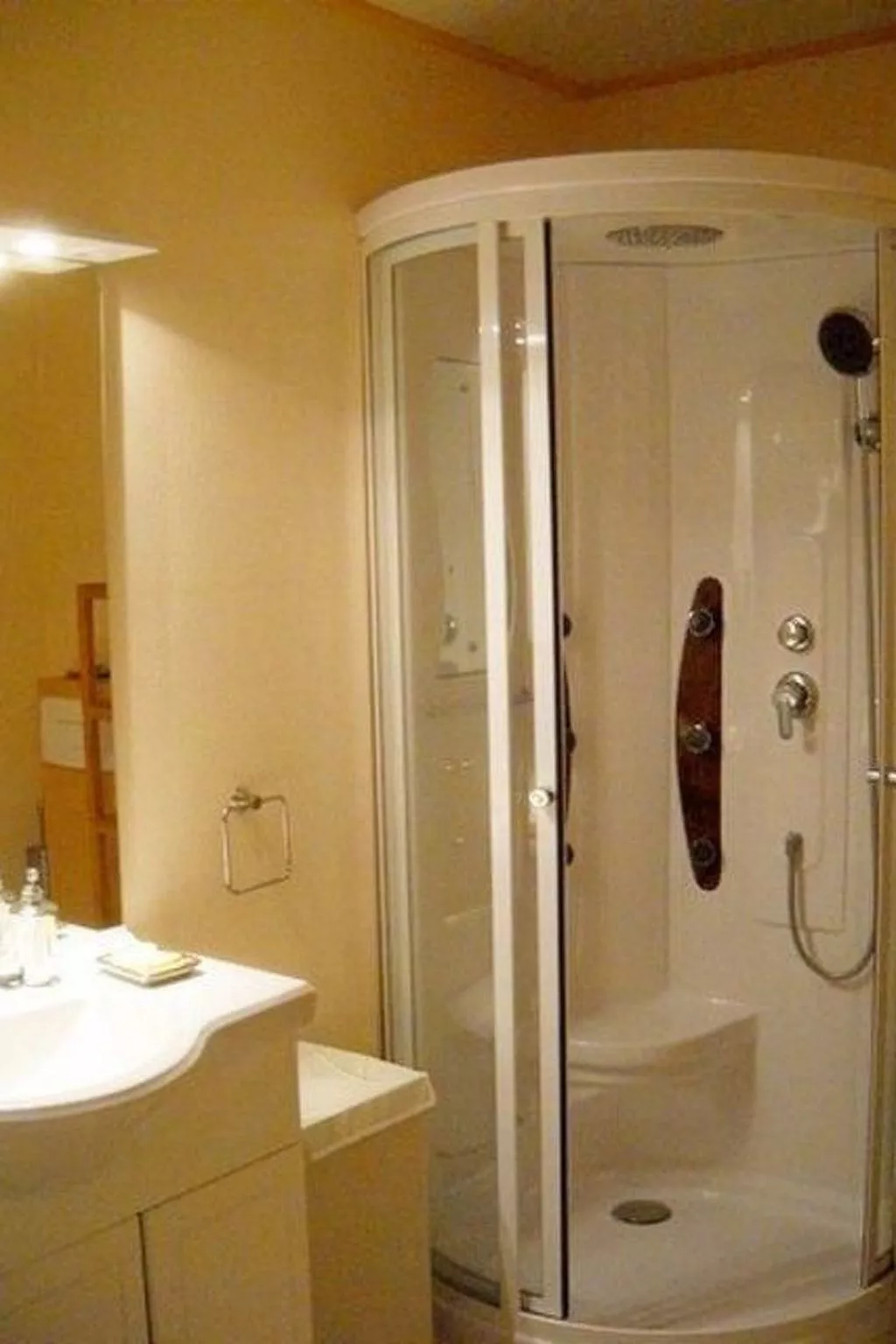 Wohnung am Rheinufer in Kunheim-Image-tags.info