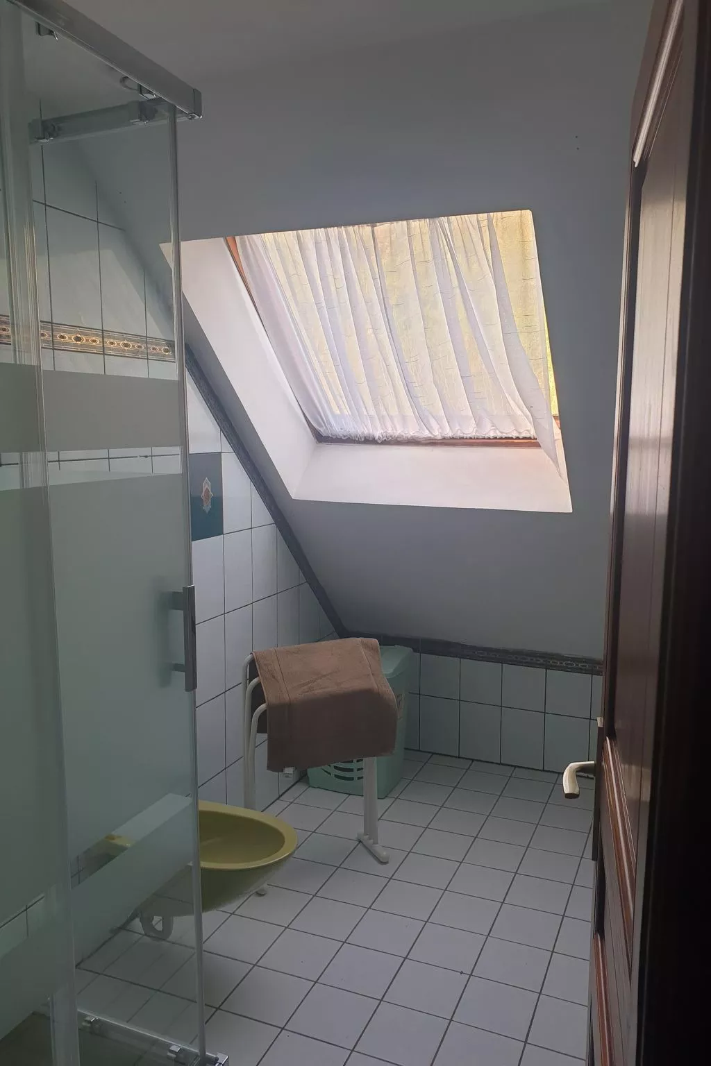 Mit Balkon, Garten und Talblick-Image-tags.info