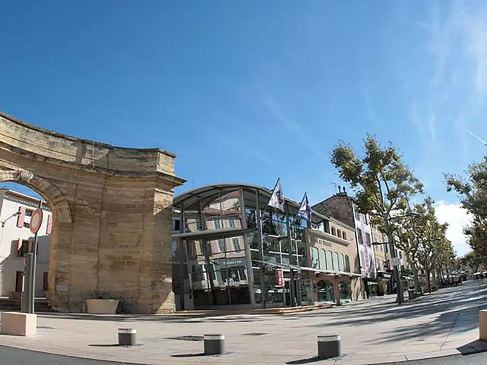 Eine kleine Ecke der Provence. Privater beheizter Pool-Binnen