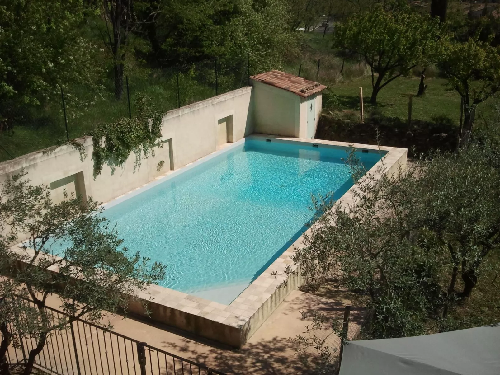 Mas de la damisello-Buiten