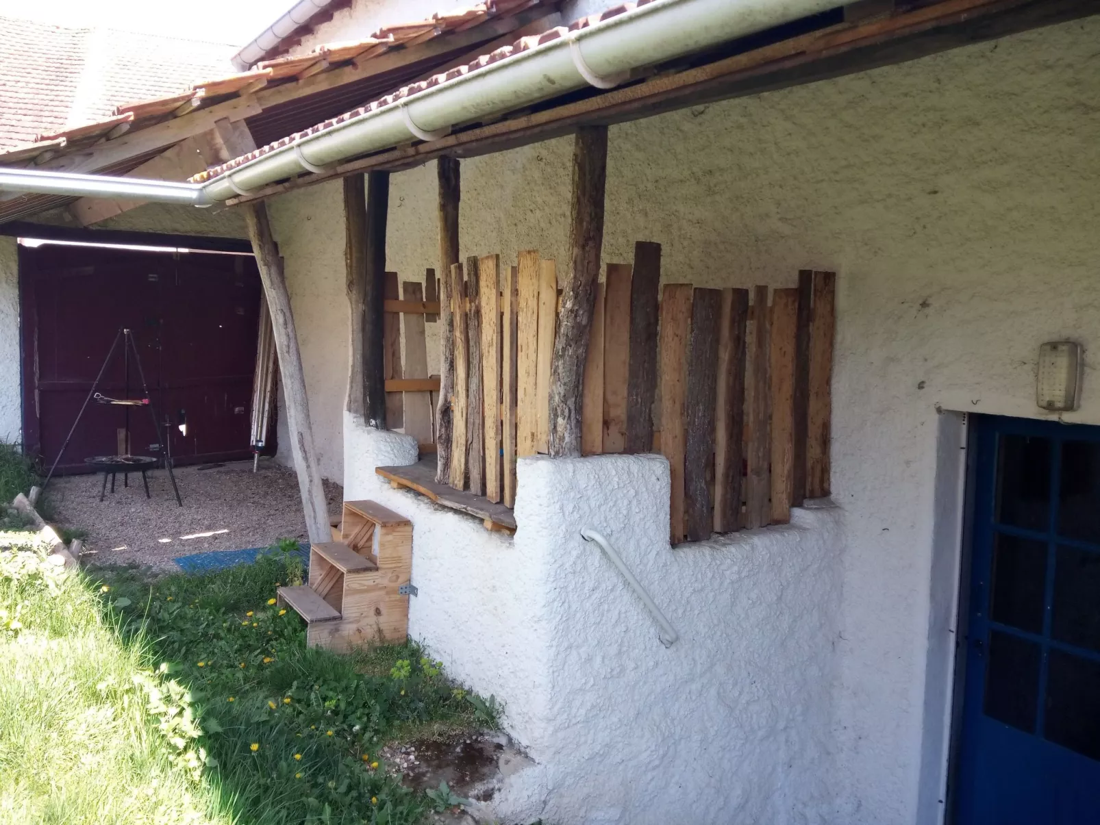 In Celles-En-Bassigny  umzäunter Garten-Buiten