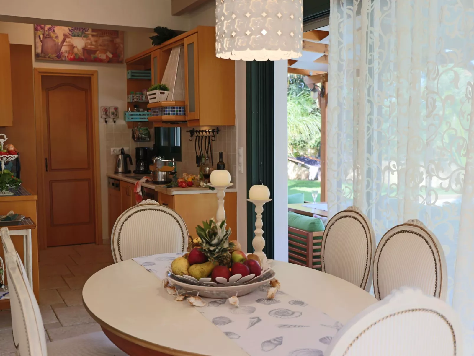 Ferienvilla mit Garten, Grill und Terrasse - Binnen