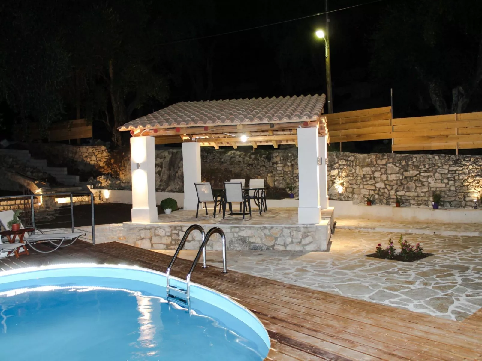 Villa Amfiliki in der Nähe der Agni-Bucht mit privatem Pool-Binnen