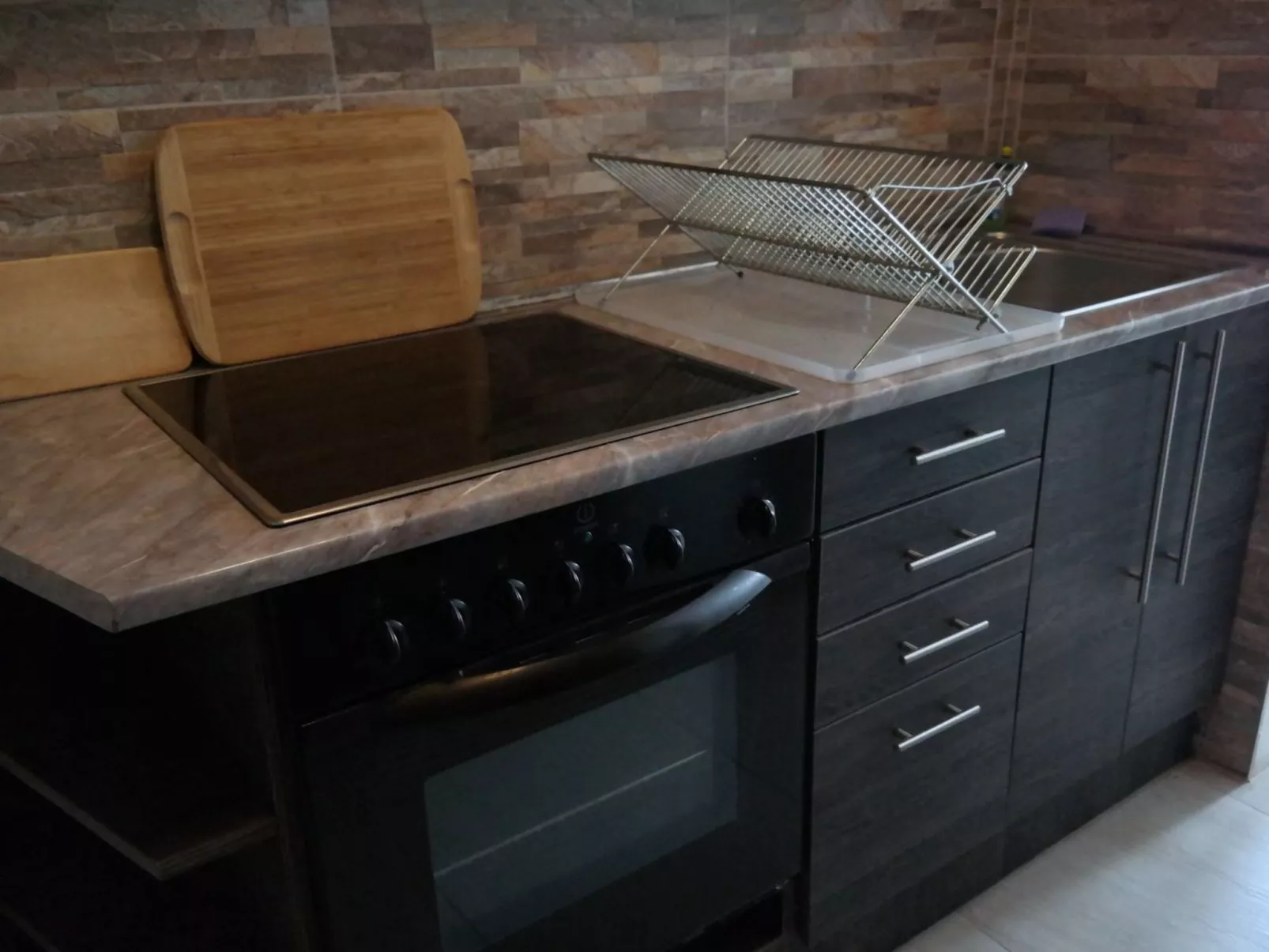 Doppelhaushälfte für sechs Personen mit Terrasse-Binnen