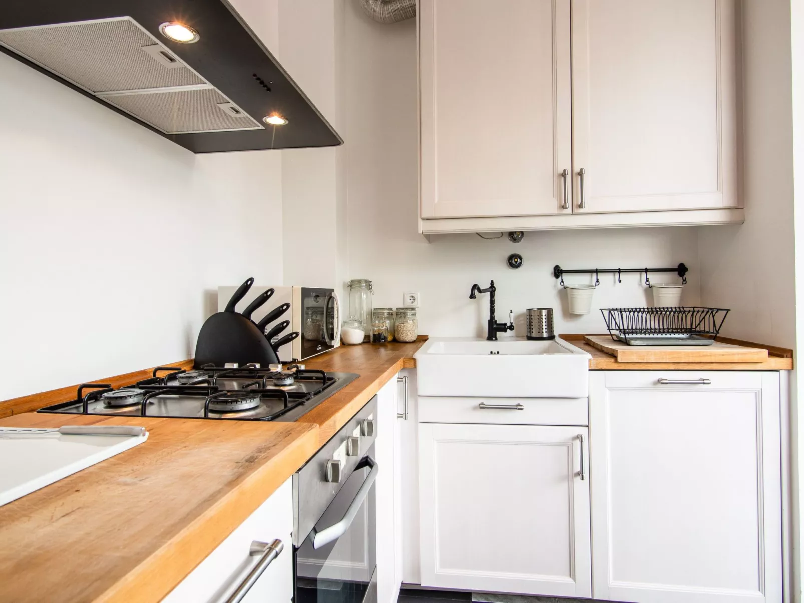 Neue, lichtdurchflutete Wohnung im Zentrum-Binnen