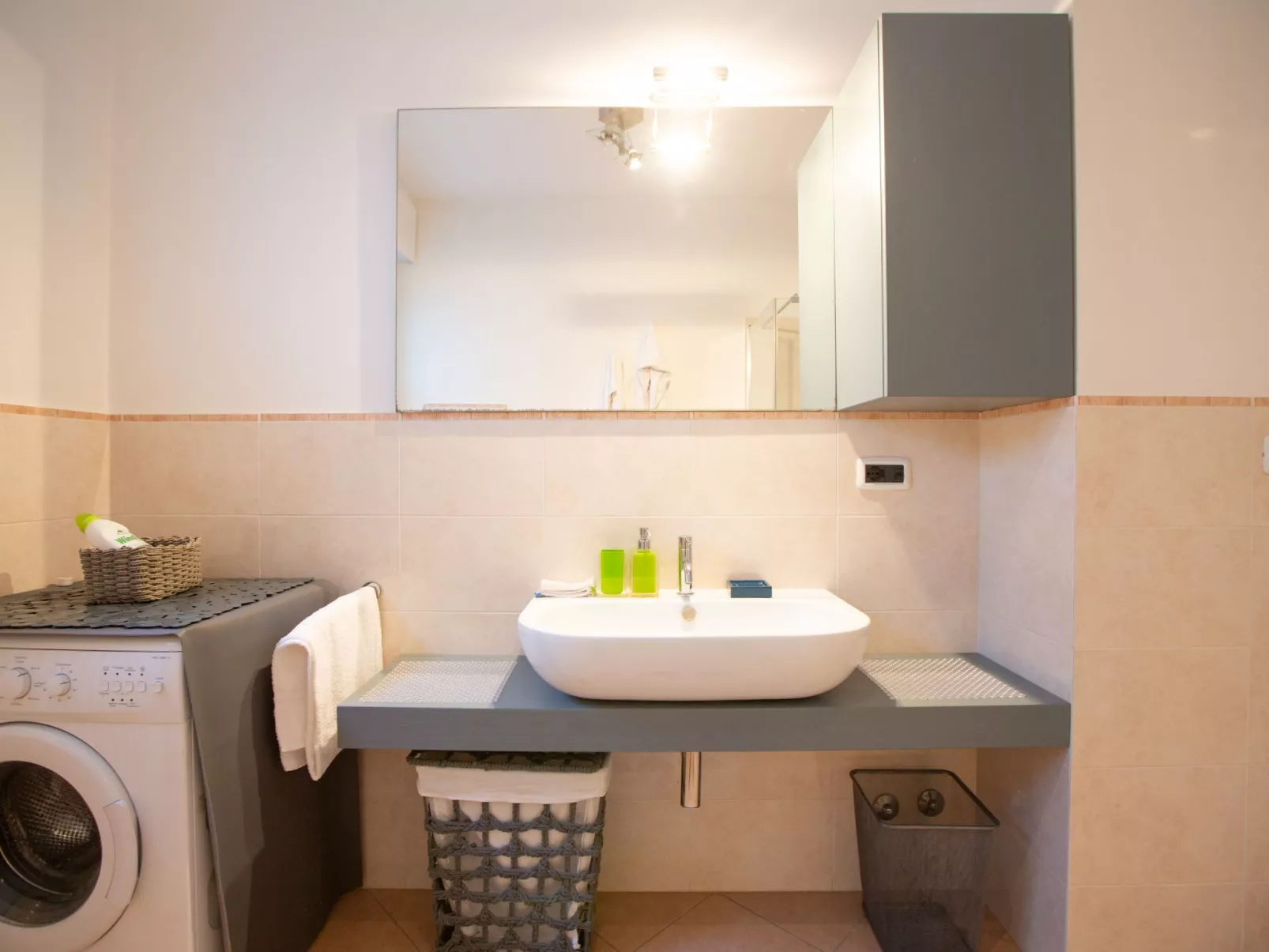 Wohnung mit Terrasse und Panoramablick-Image-tags.info