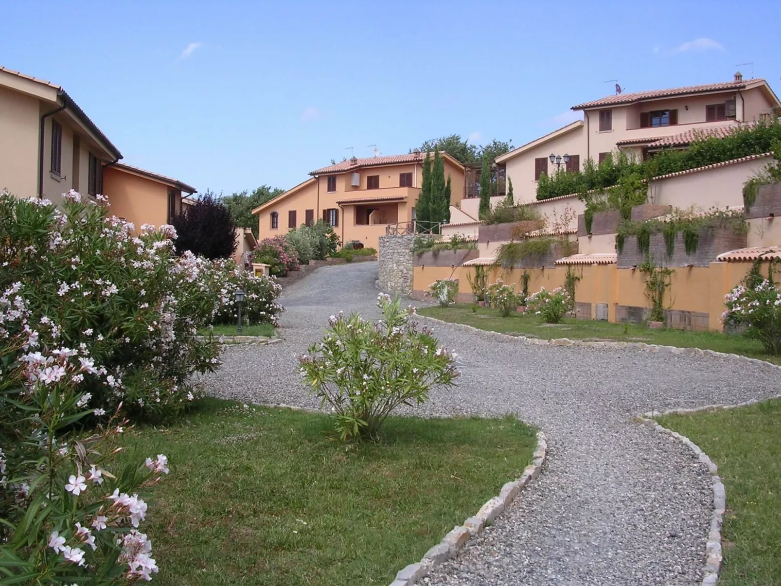 Studio-Apartment mit privatem Garten und Panoramablick-Buiten