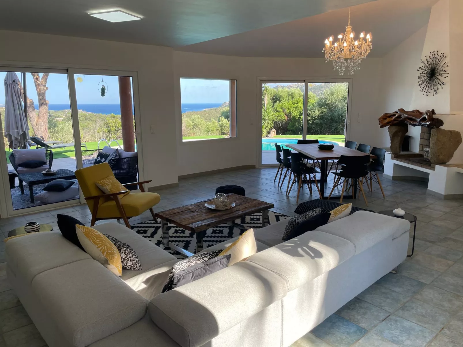 Ferienvilla "Azura" mit eigenem Pool-Binnen