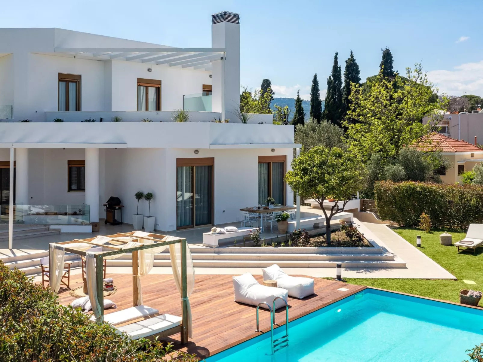 Schöne weiße Ferienvilla Liebe-Image-tags.info