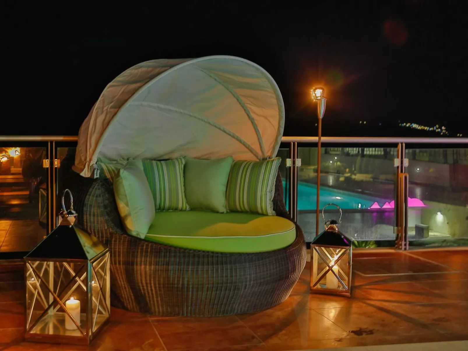 Mit Privatpool für 9 Personen ca. 200 m&sup2; in Pounta, Ägäis (Skiathos)-Image-tags.info