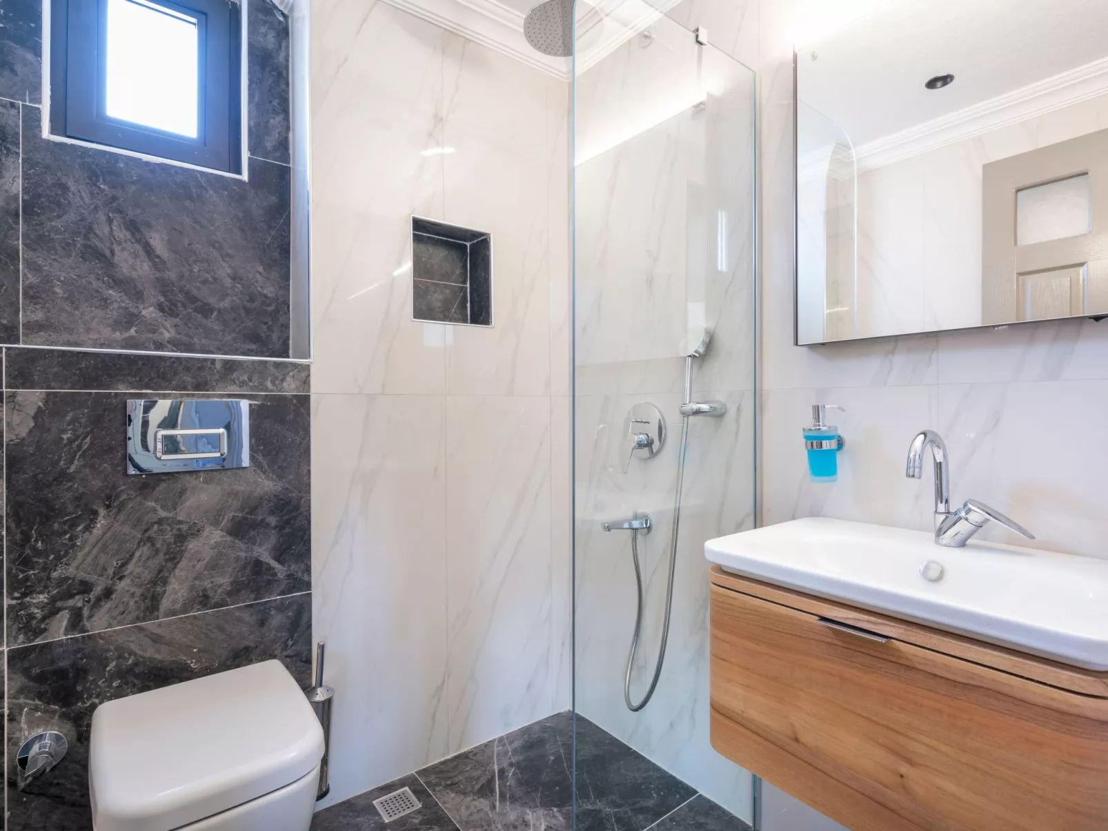 Ferienvilla "Ekinoks" mit Blick auf das Wasser-Image-tags.info