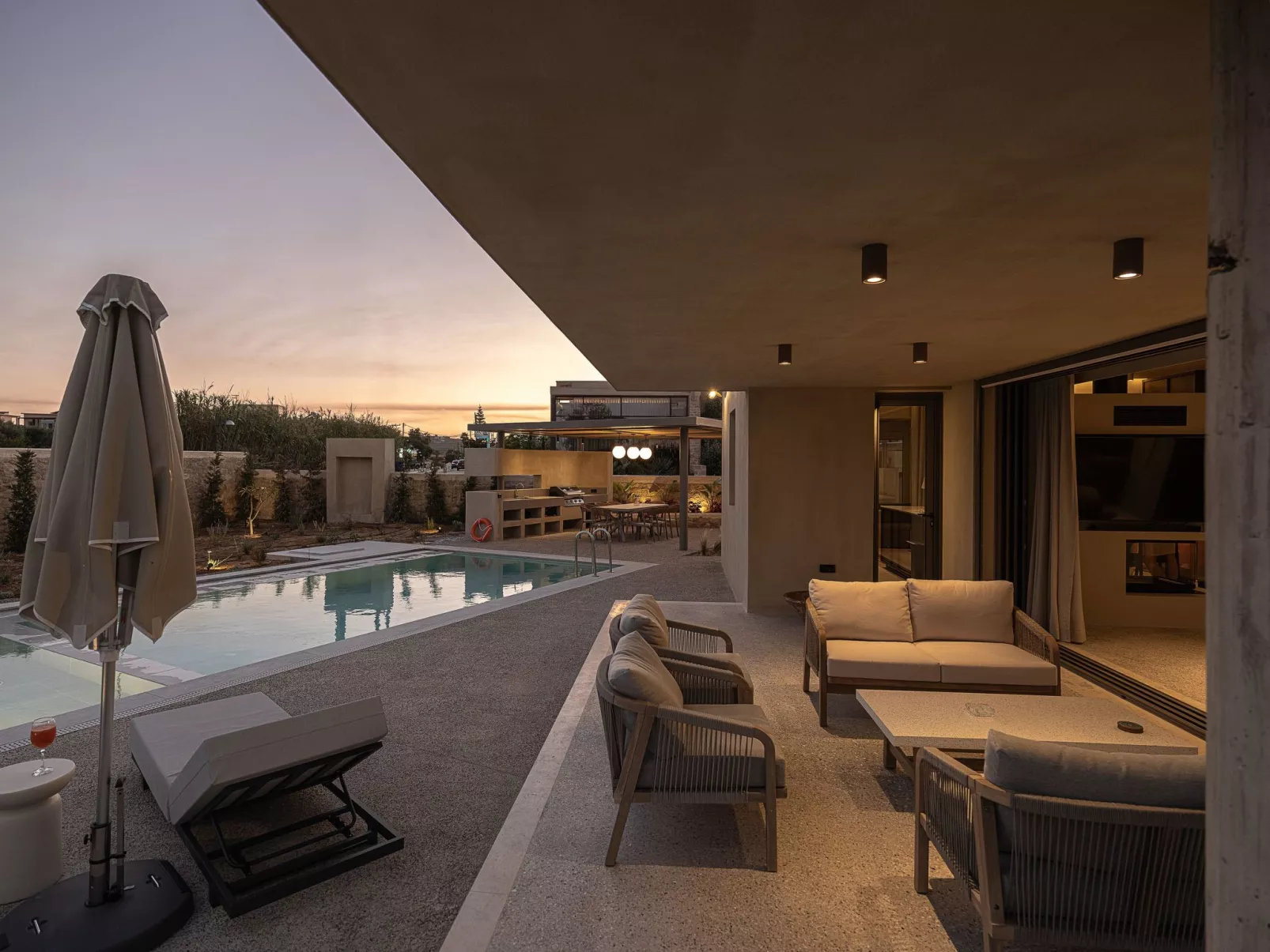 "Villa Portokalea", direkt am Meer-Binnen