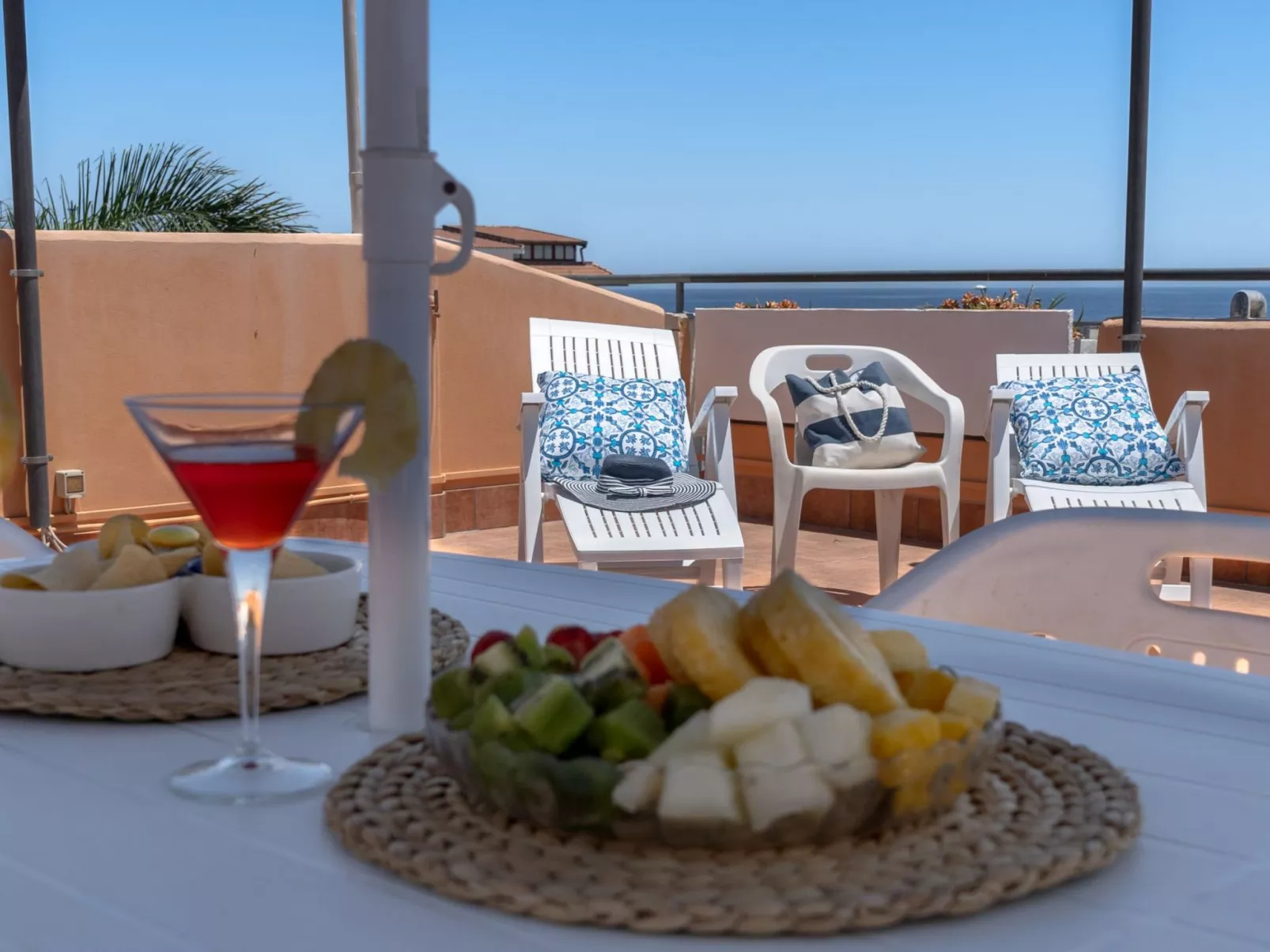 Saras Terrasse-Buiten