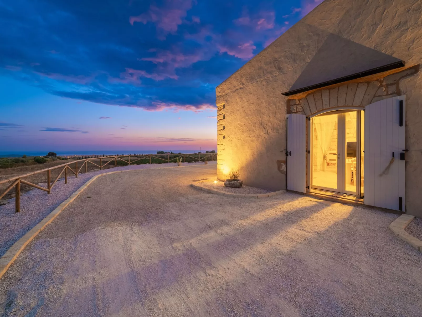 Zwei Einheiten, Luxus, Schwimmbad, Gemüsegarten-Buiten