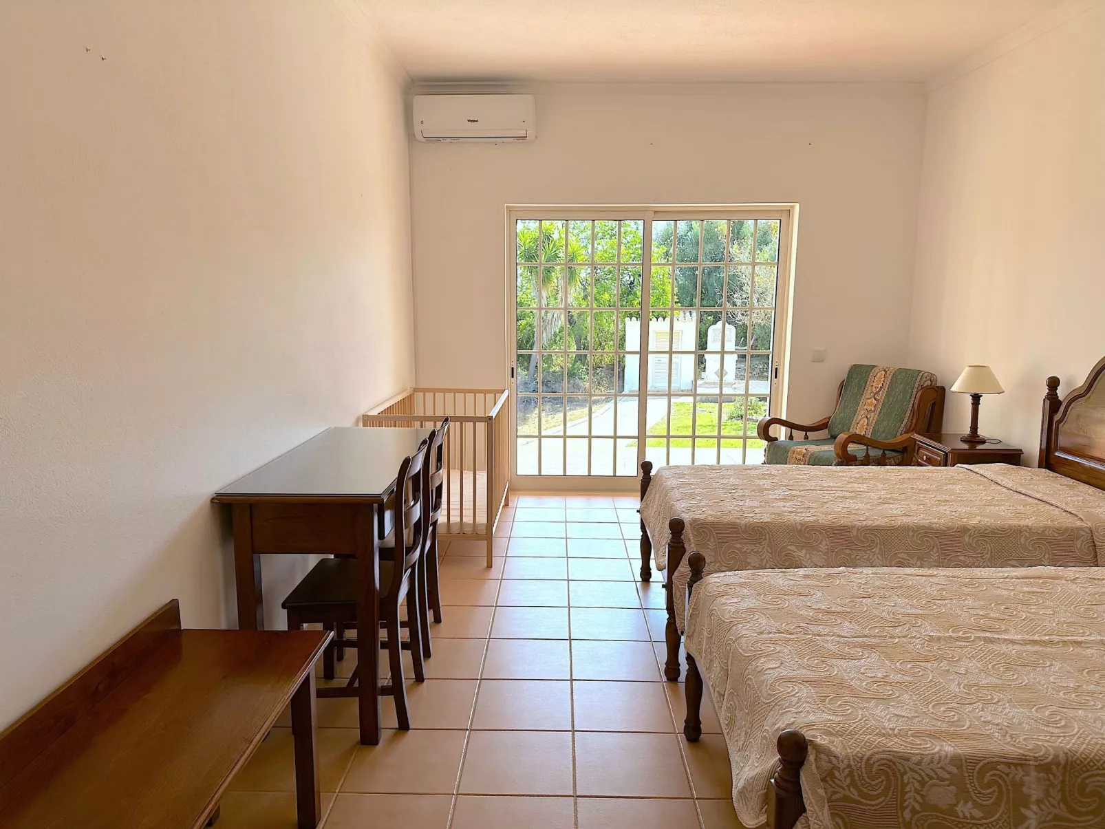 Anwesen mit eigenem Pool-Binnen