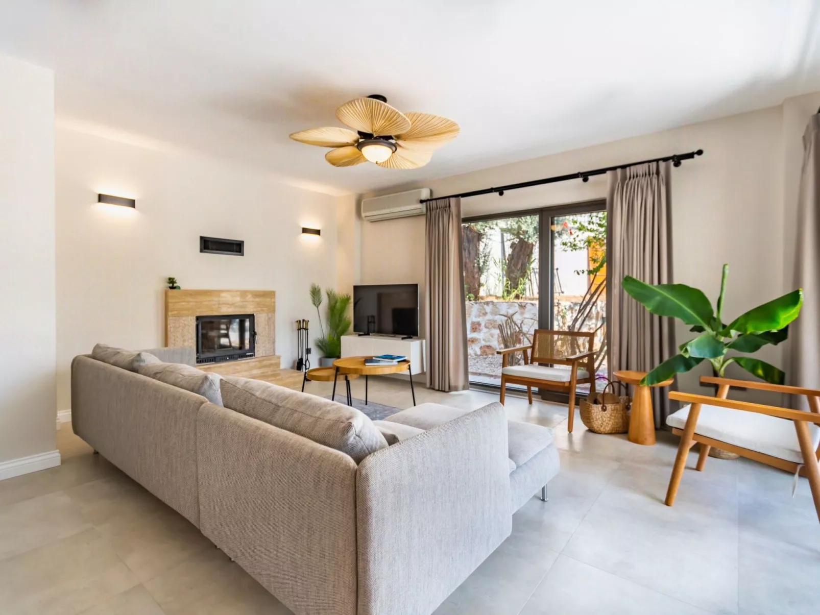 Moderne Villa "Verde Kalkan" mit großem Garte-Binnen