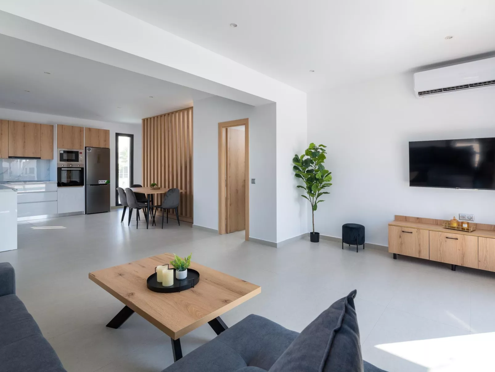 Davlakos Wohnung Rea 2-Binnen