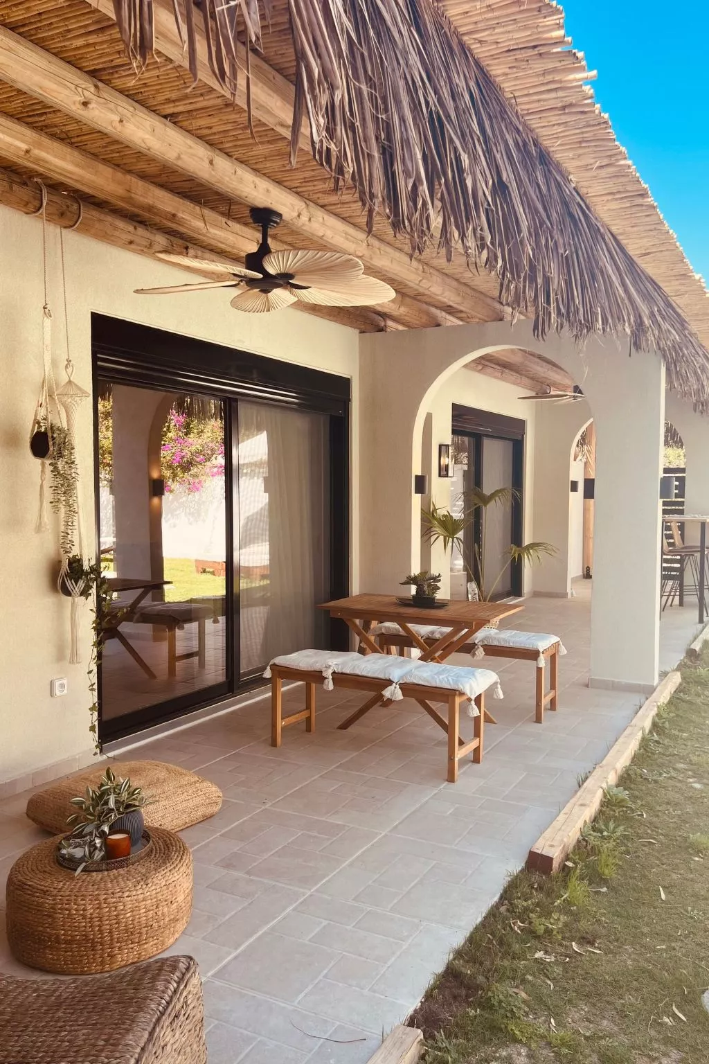 "Naya" mit eigenem Pool-Buiten