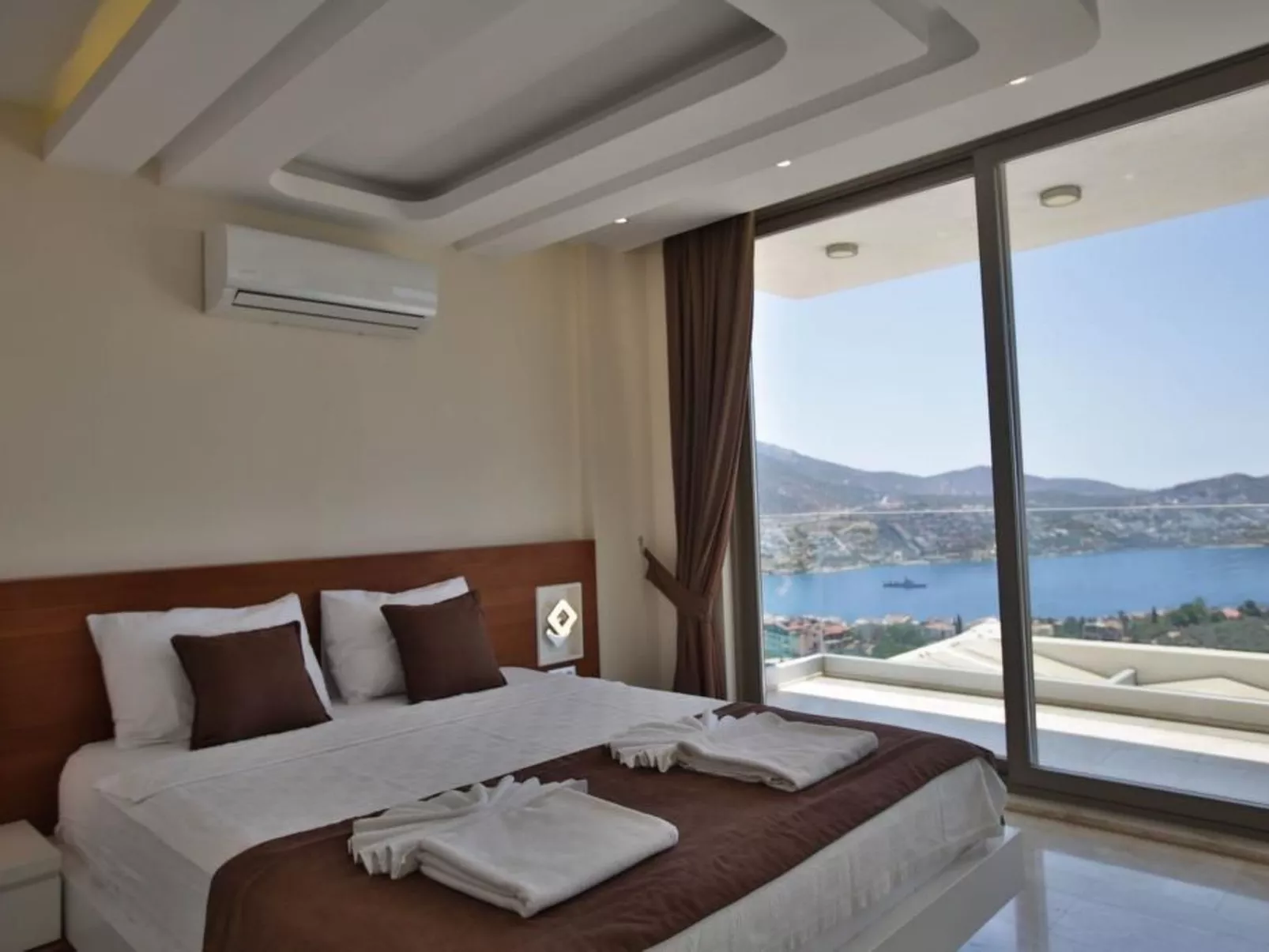 Villa Pool 2 mit Meerblick-Image-tags.info