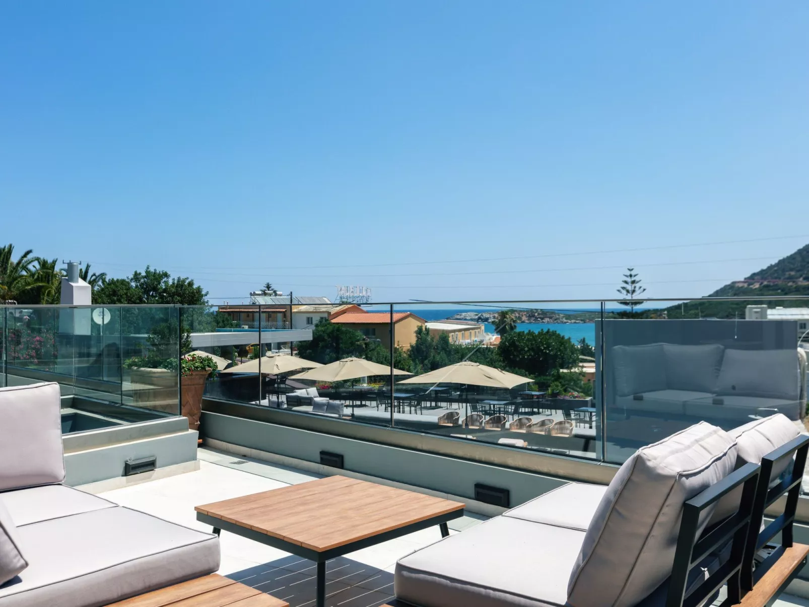 Isla Villen und Suiten Uranus Villa-Image-tags.info