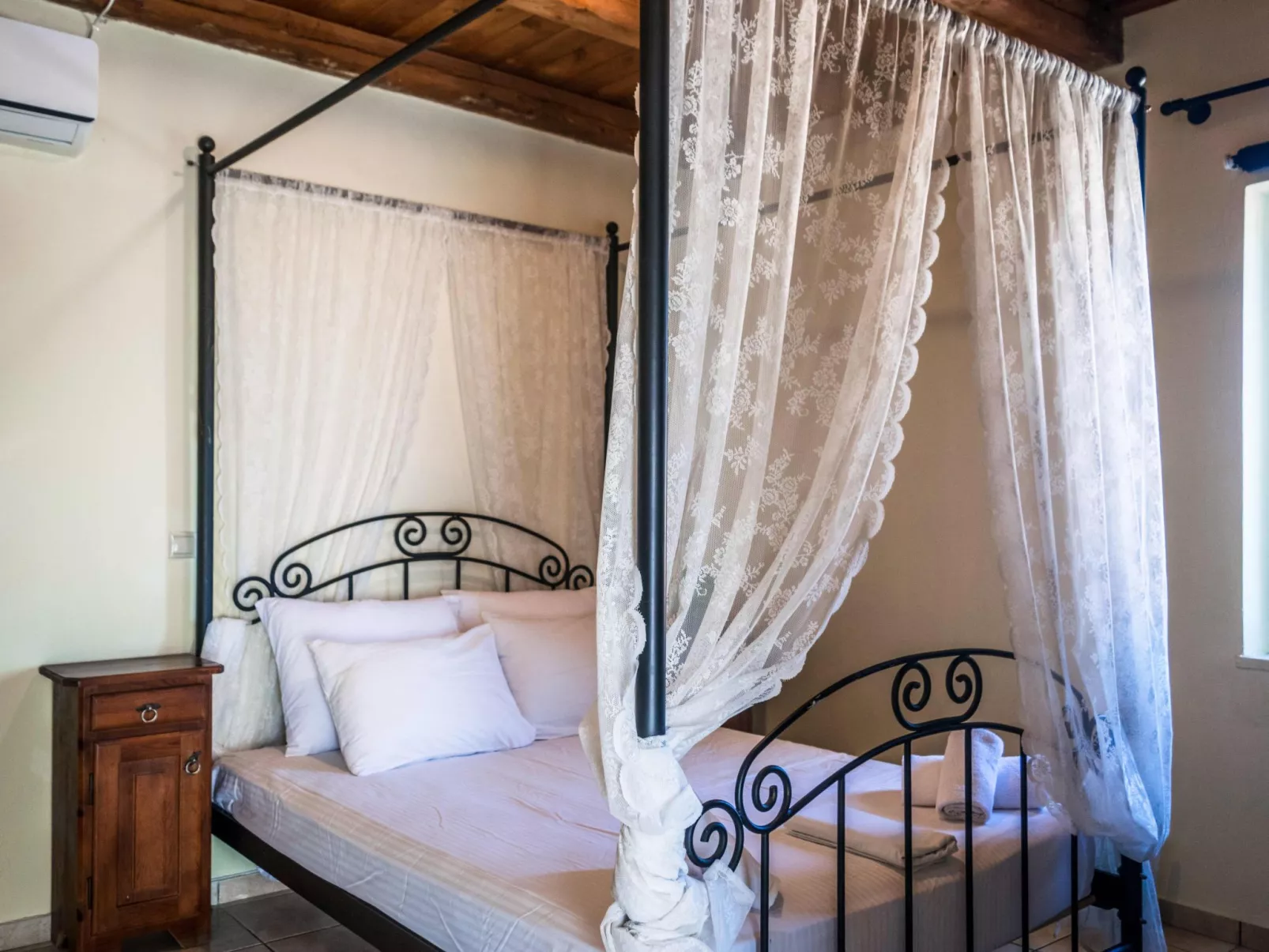 Niriides Villas_ Liagori_ 2-Schlafzimmer privater Pool-Binnen