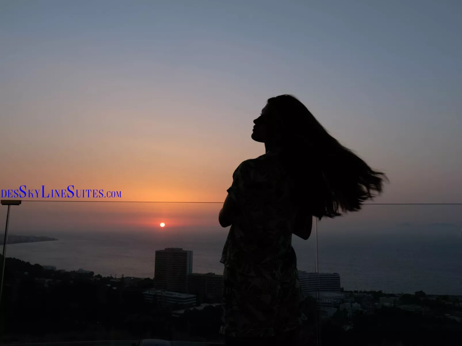 Rhodes Skyline Suites-Buiten