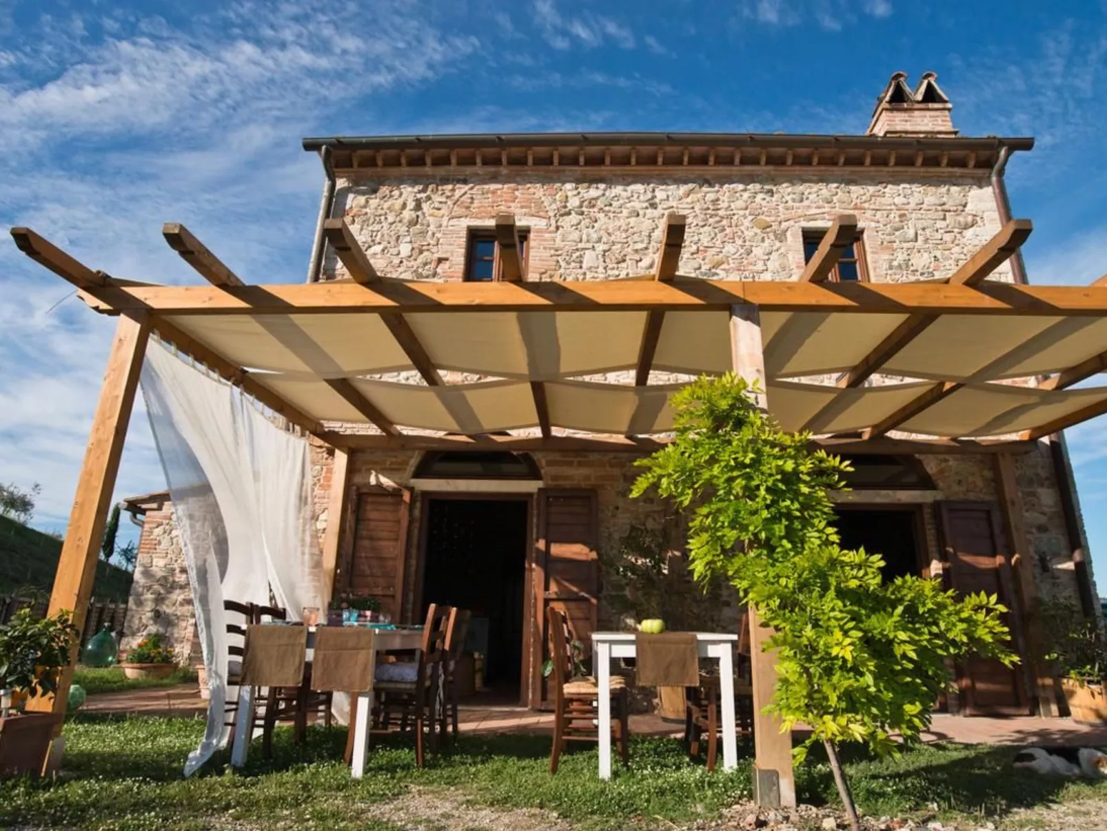 'Rosa' mit Pool-Buiten