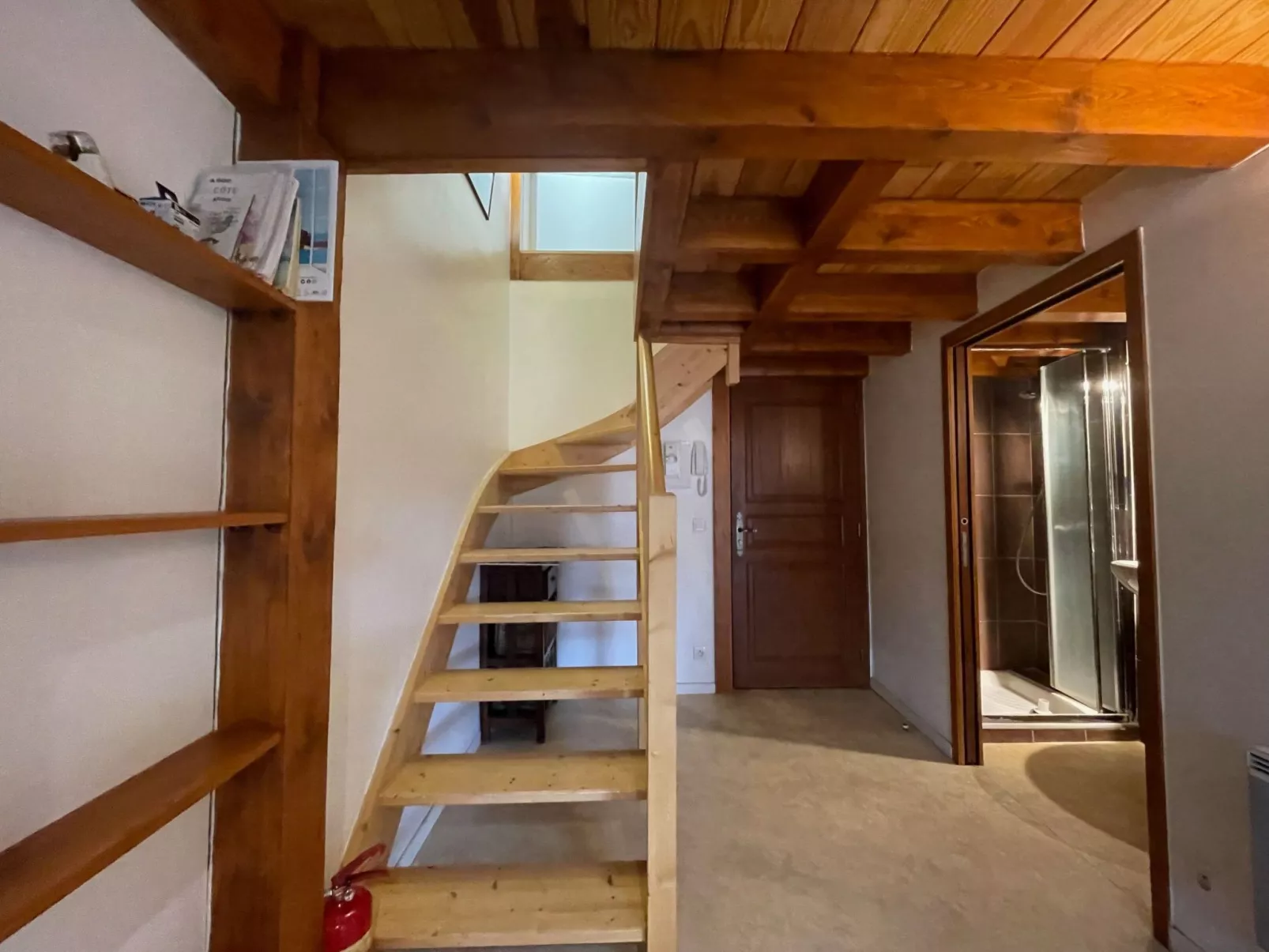 Wohnung mit Blick auf das Wasser-Binnen