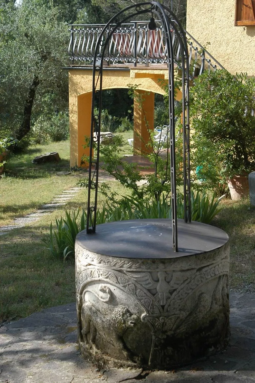 Wohnung Duchessina mit Garten und Pool-Buiten