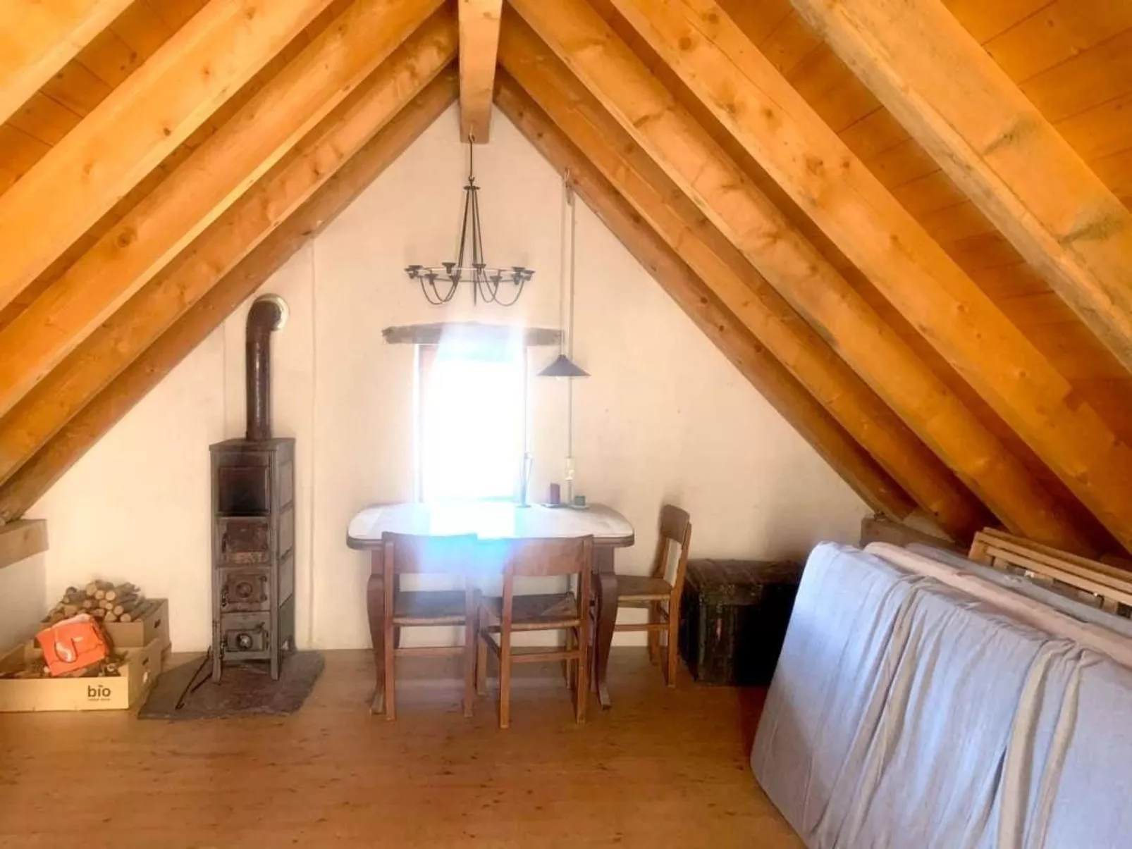 Typisches Tessiner Landleben im Centovalli-Binnen