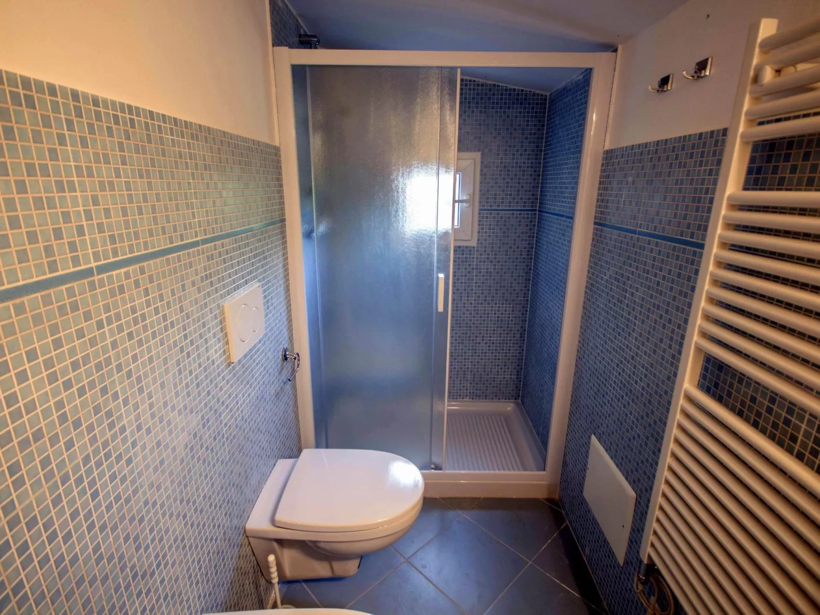 'Dispensa4' mit Pool-Binnen