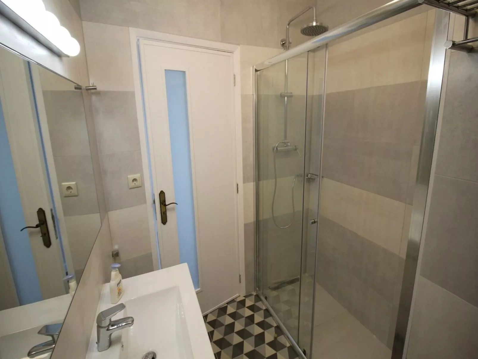 Aveiro Apartment mit Patio-Binnen