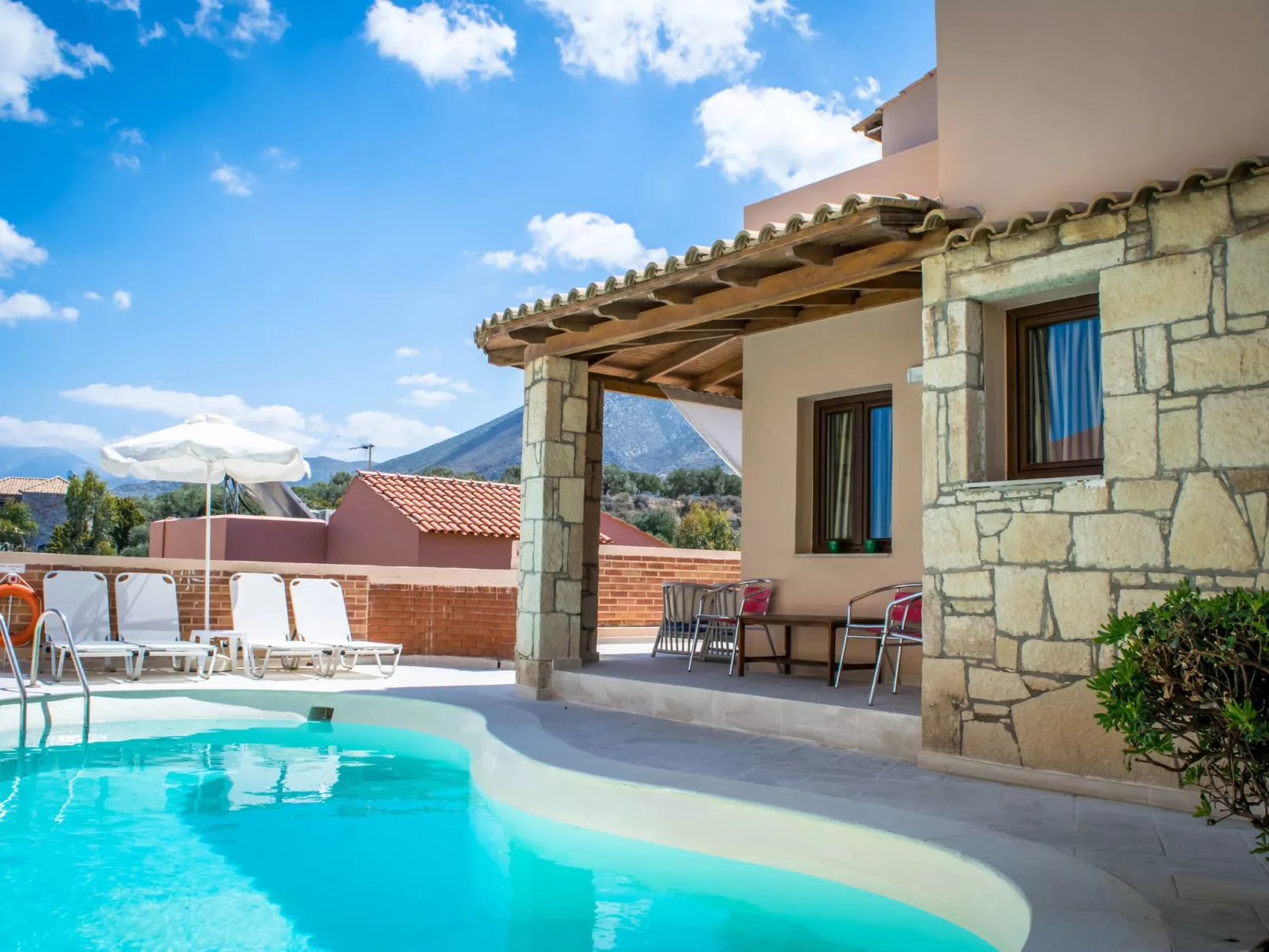 Niriides Villas_Nymfe_ 2-Schlafzimmer privater Pool