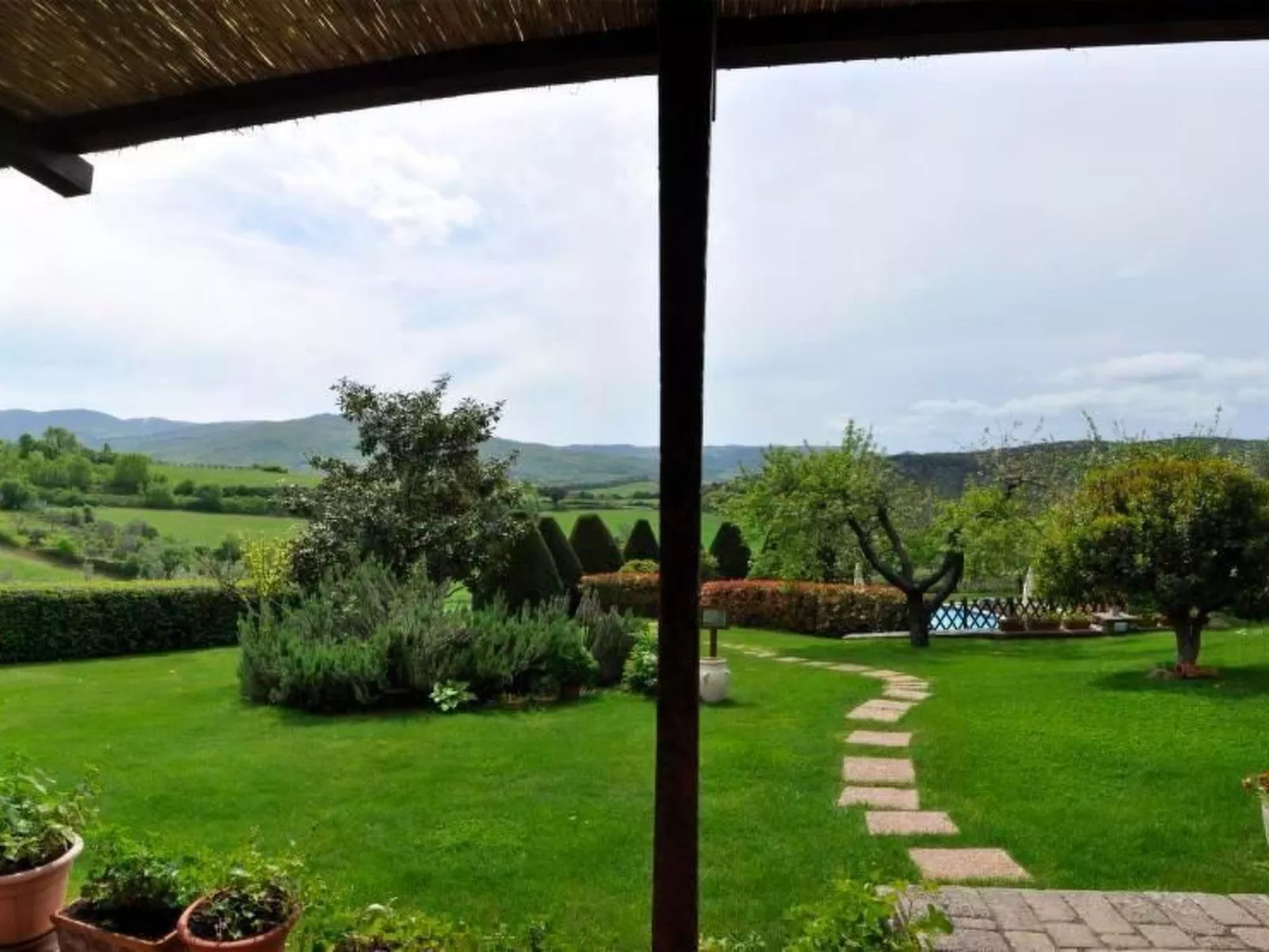 Anwesen "Toskanische Villa" mit privatem Pool-Binnen