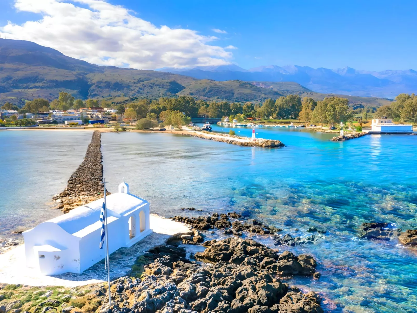 Pnoe Beachside Studio-Buiten