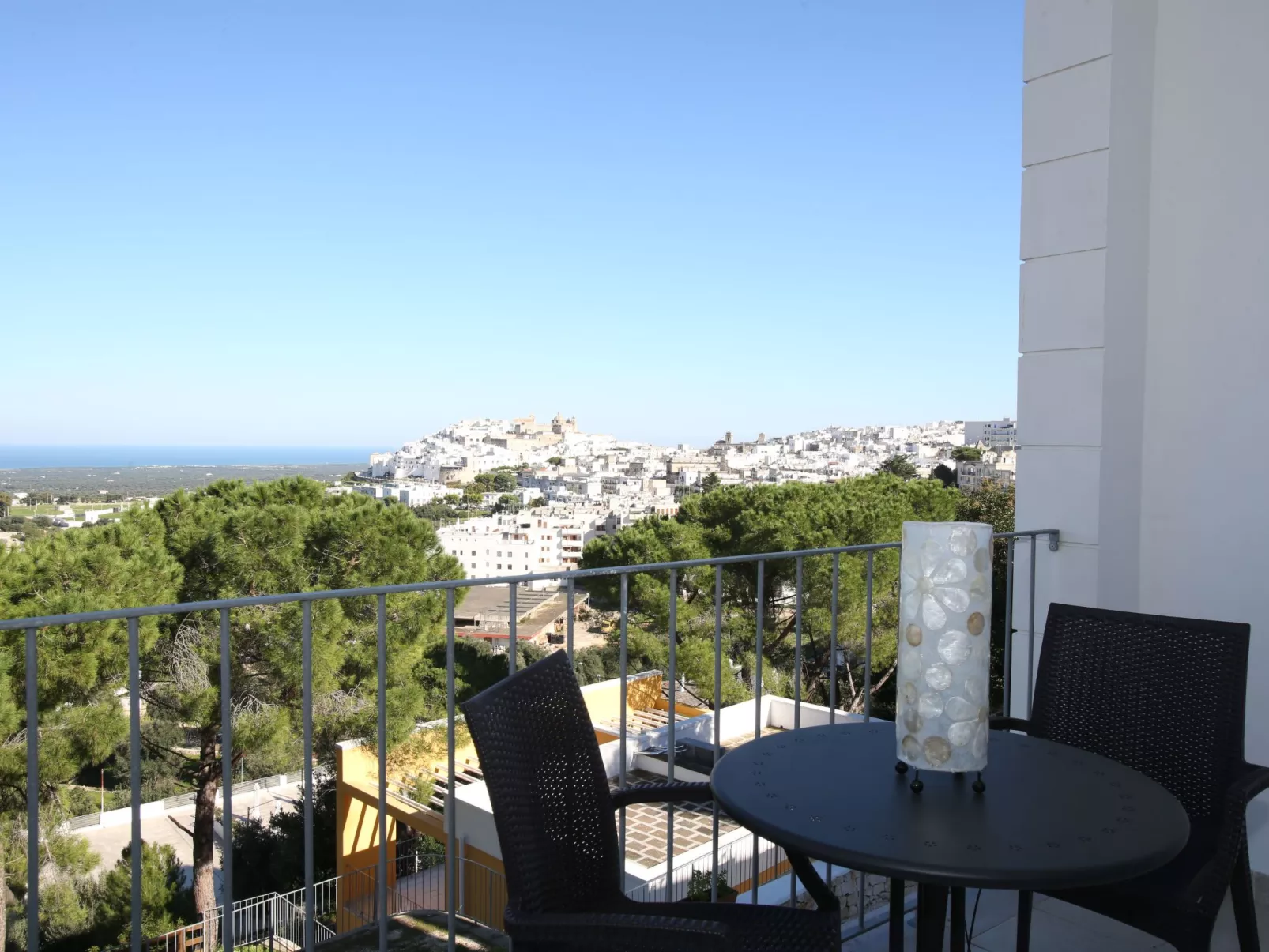 Villa Artemide - piscina panoramica - vista WOW!-Binnen