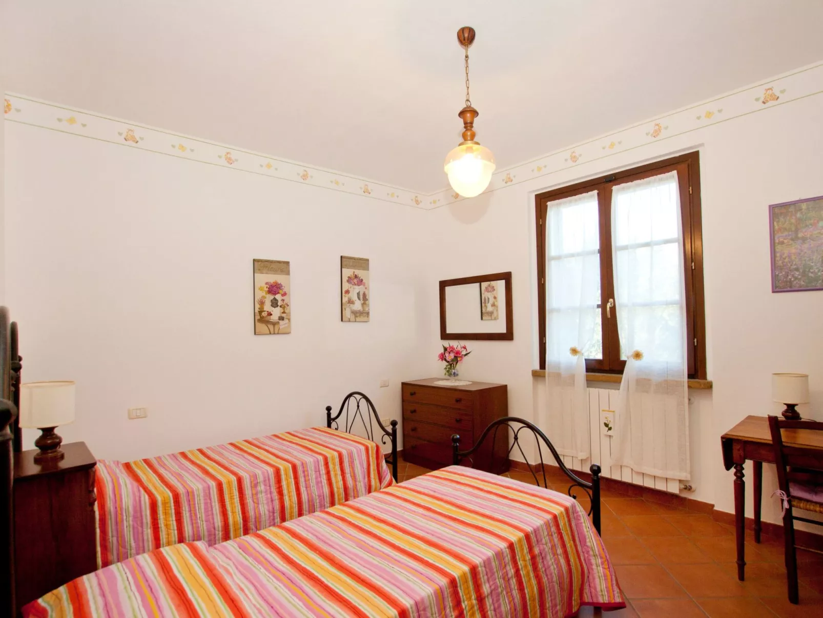 Campo del Rosario-Binnen