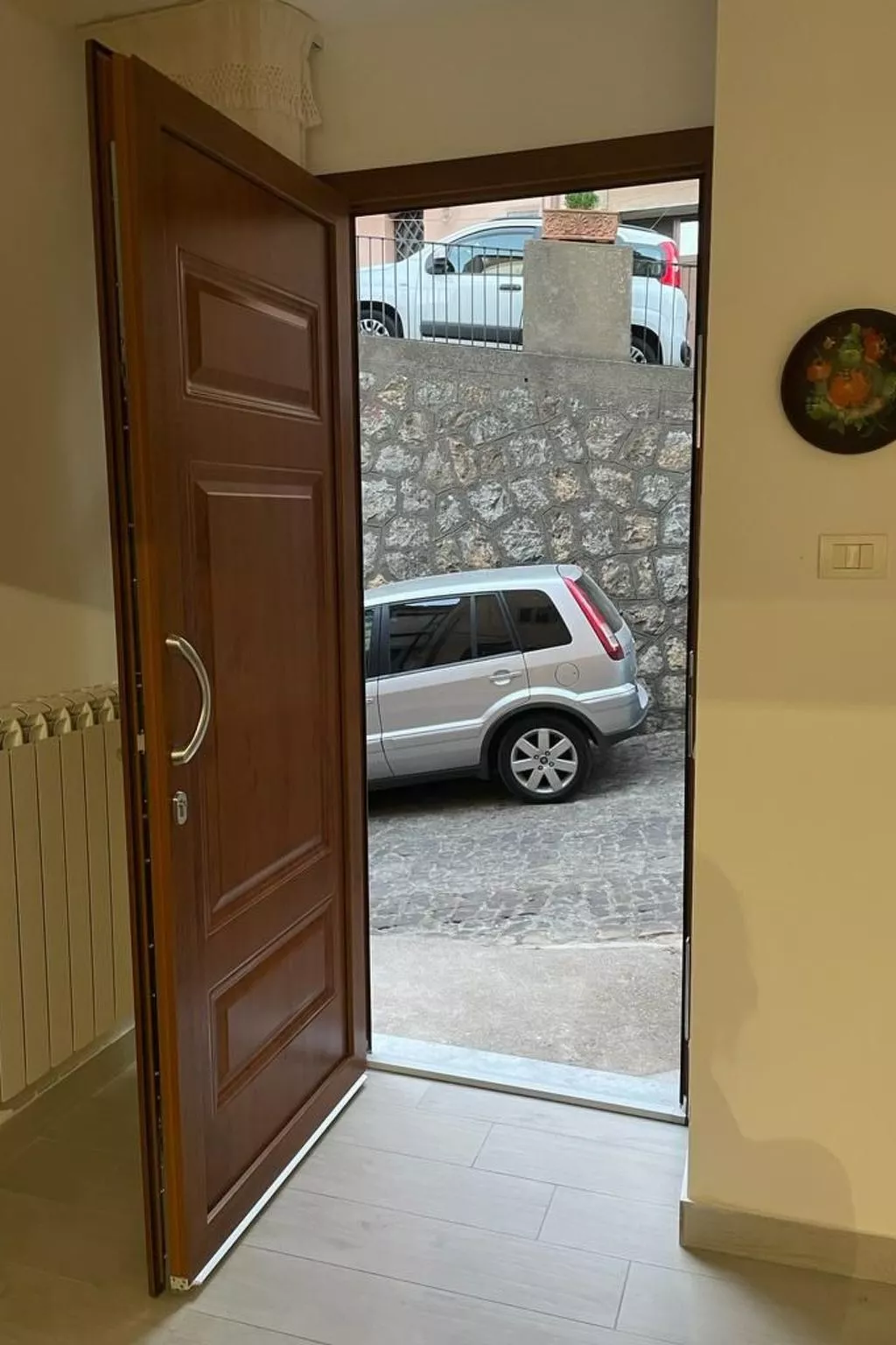 Wohnung mit Balkon-Buiten