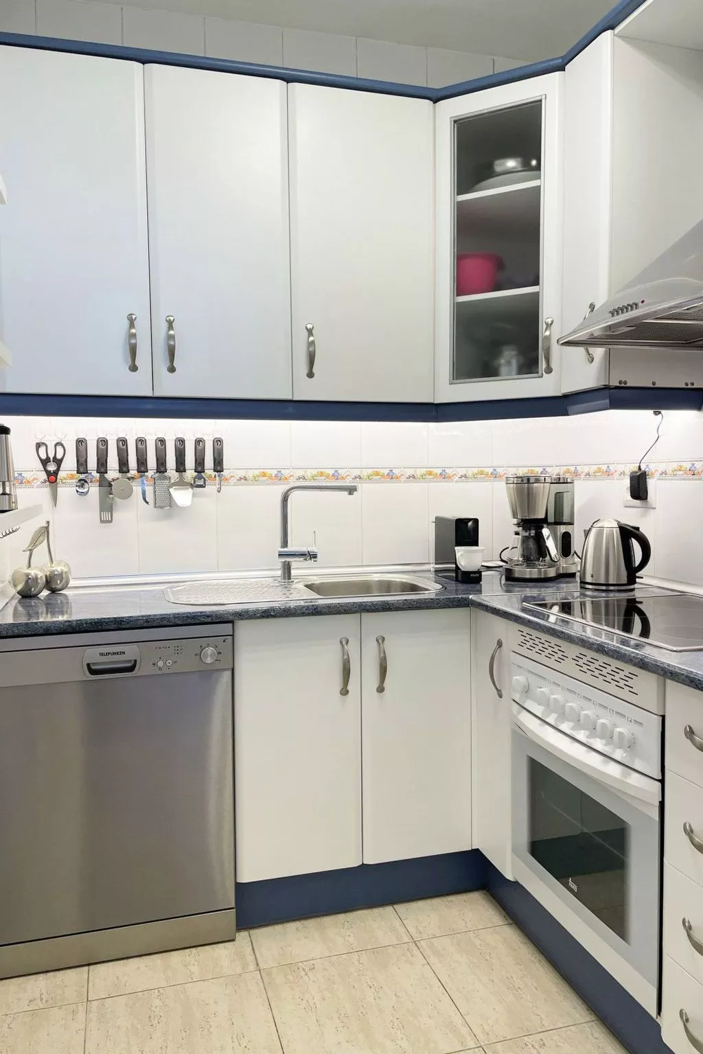 Sophie mit gemeinschaftlichem Pool-Binnen