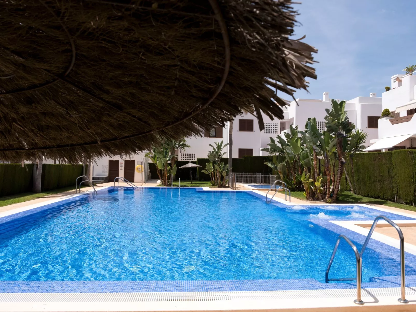 Entspannungs- und Aktivitätsumgebung - E-Ladegerät-Buiten