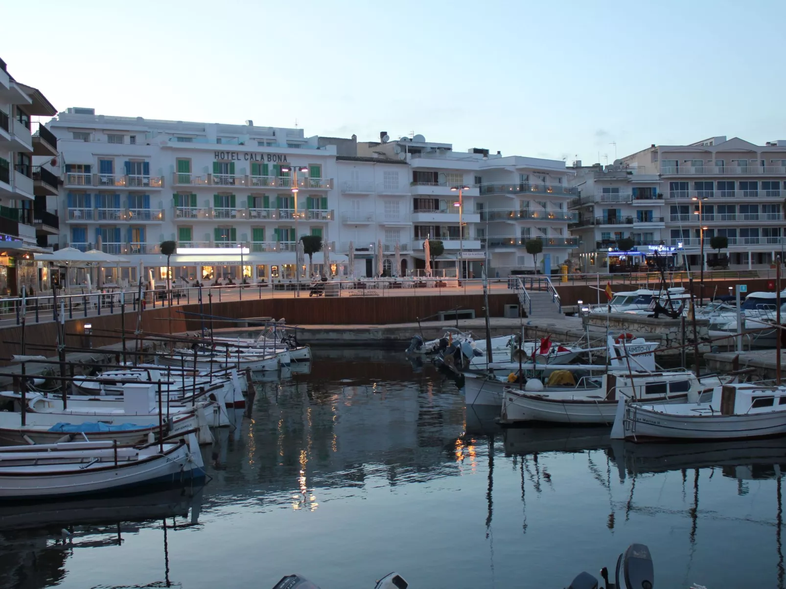 Schöne Villa in Cala Millor, Cala Bona-Buiten
