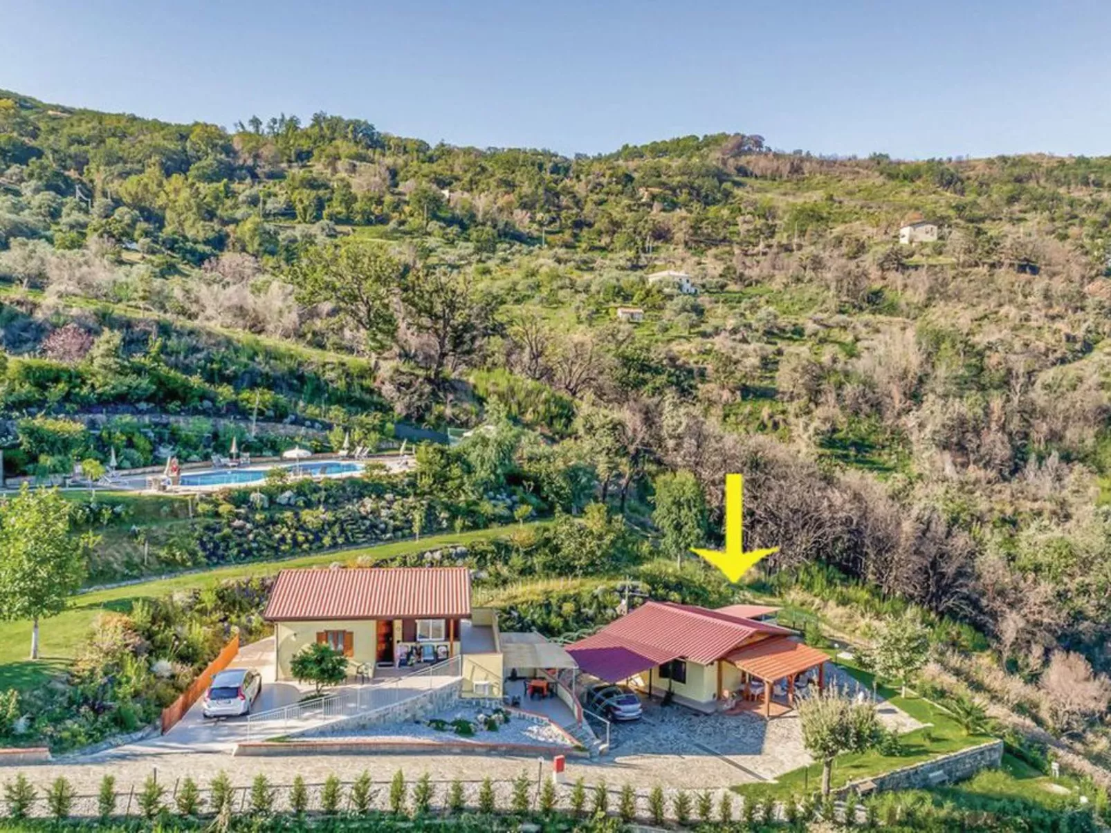 Chalet 'Panorama' mit Infinity-Pool-Binnen