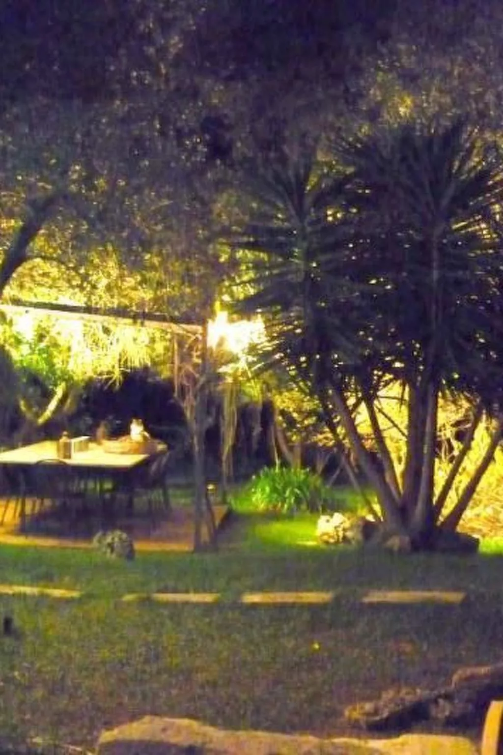 Mit Privatparkplatz-Binnen