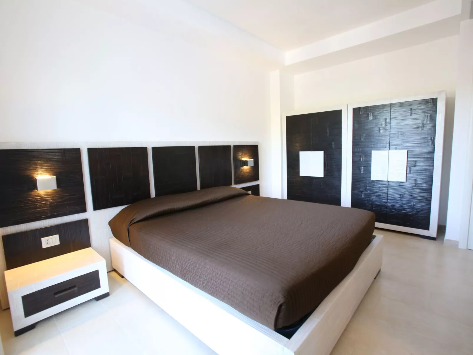 Villa Atena mit Panoramapool-Binnen