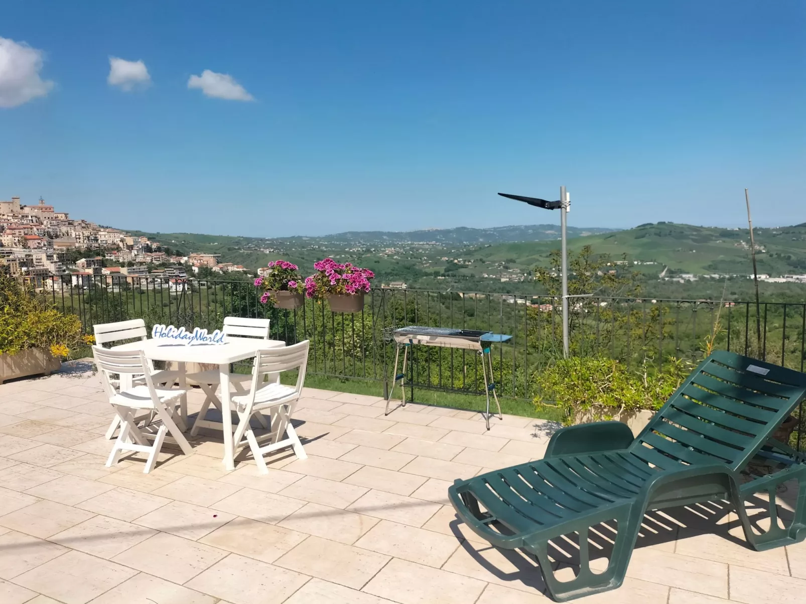 Villa Presentosa D'Abruzzo bei Holiday World-Buiten