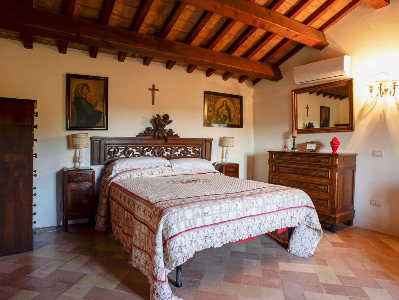 Villa mit privatem, halb versenkbarem Pool in Meeresnähe-Binnen