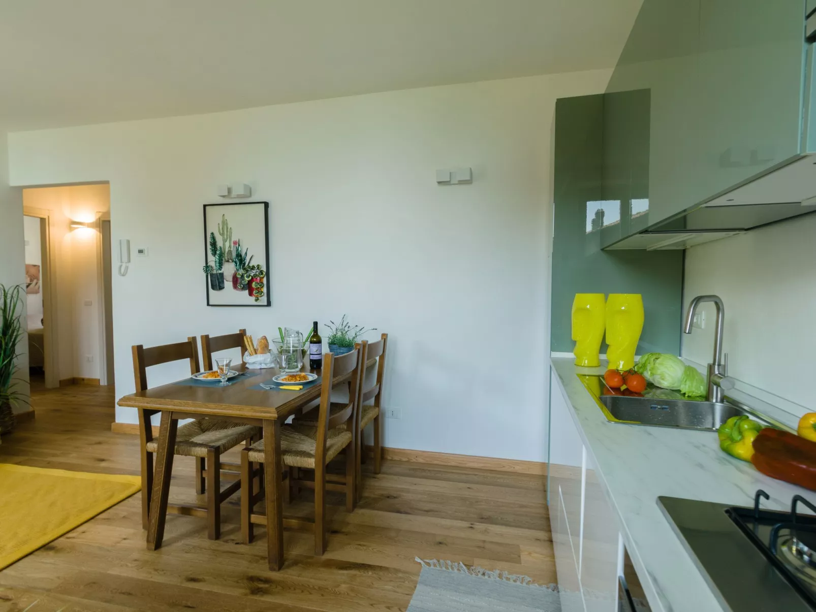 Wohnung 'Abstieg zum See' mit Wasserblick-Binnen