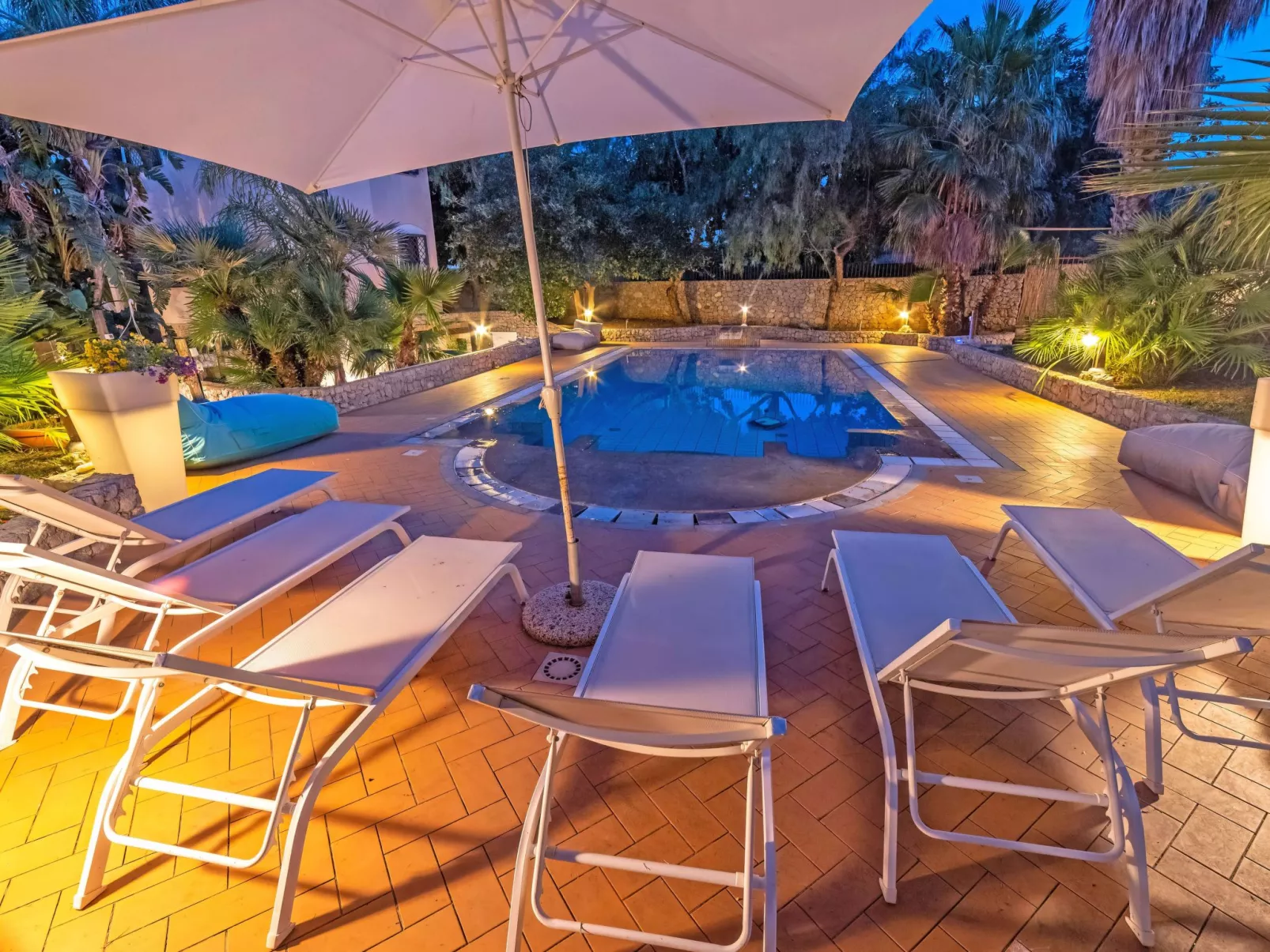 Gemütliches Haus in Carini mit privatem Pool-Image-tags.info