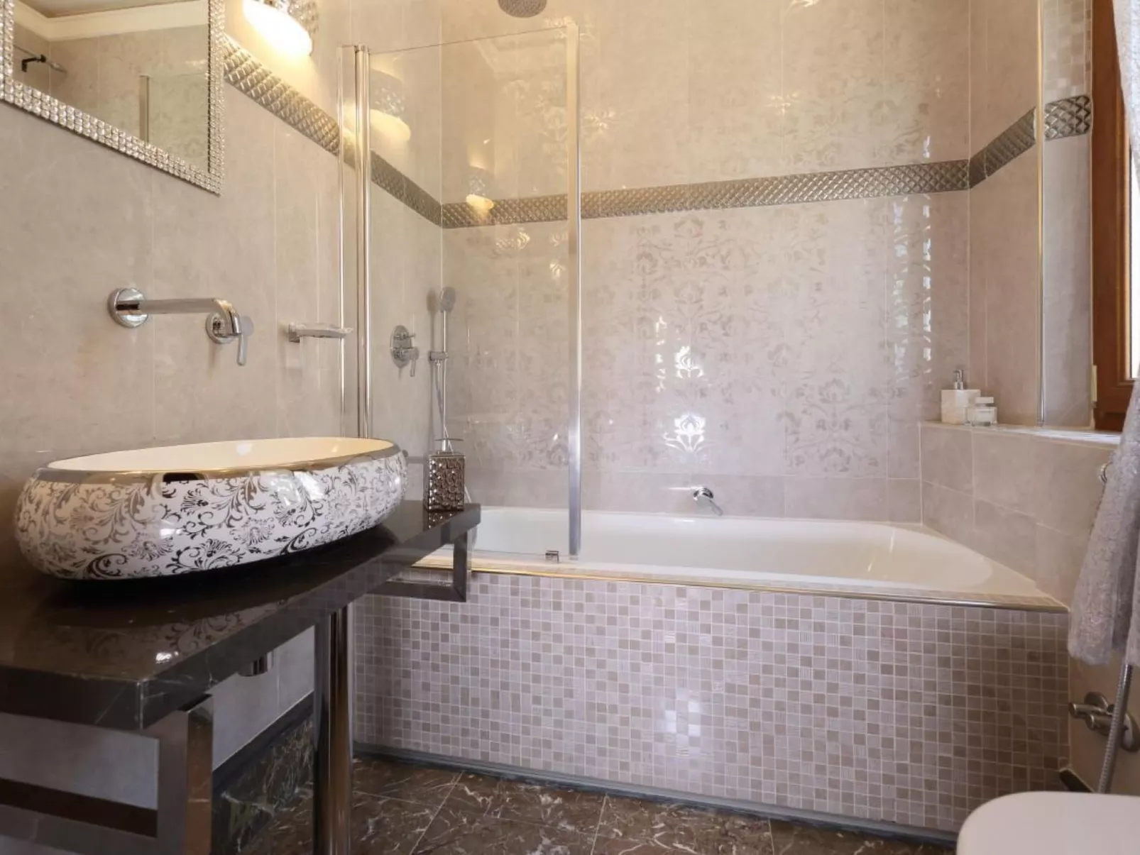 City center house-Image-tags.info