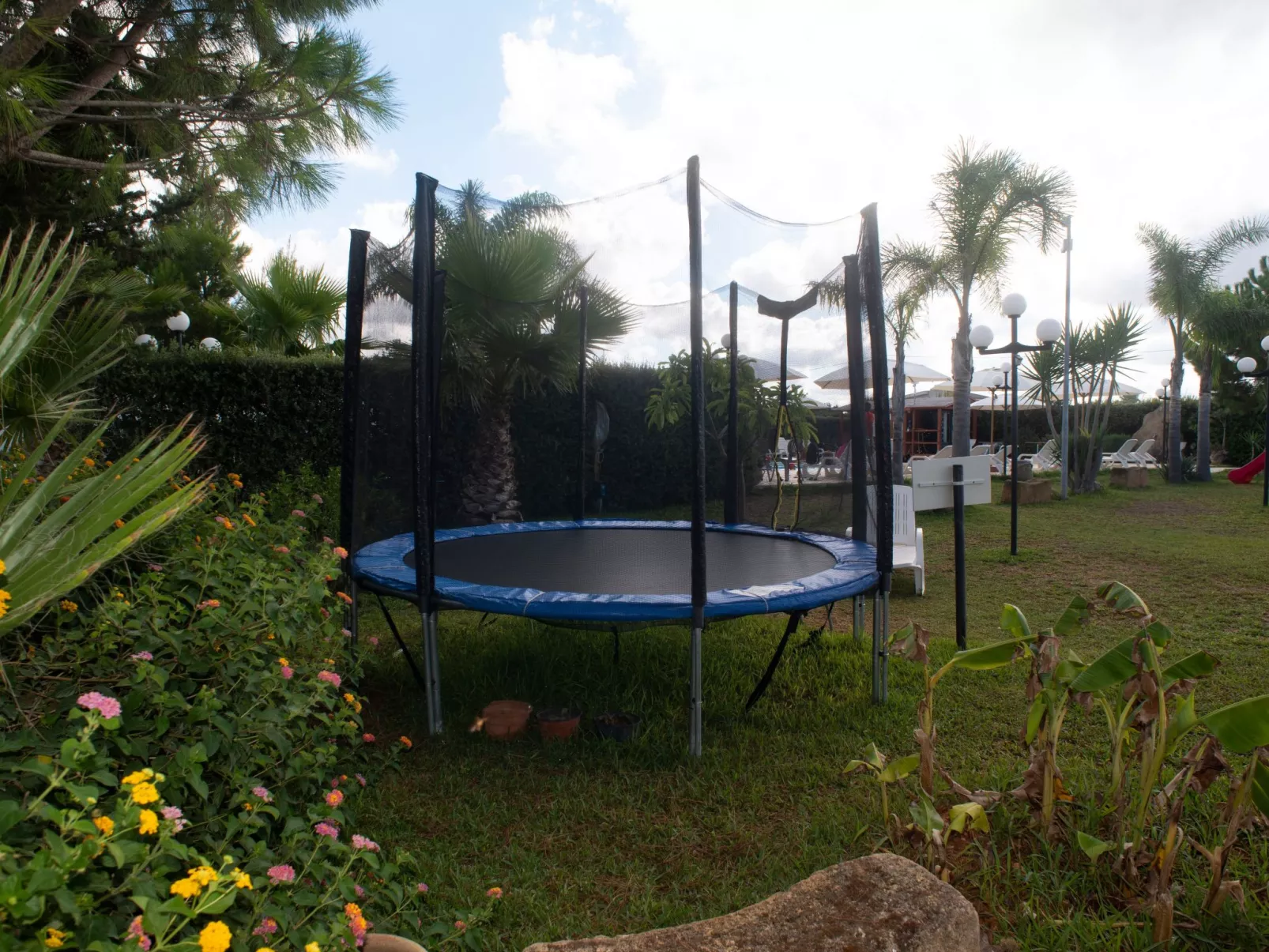 In Marsala mit Terrasse, gemeinschaftlichem Pool und Grill-Binnen